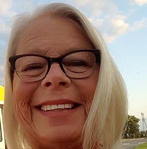 Meet your Posher, Debra